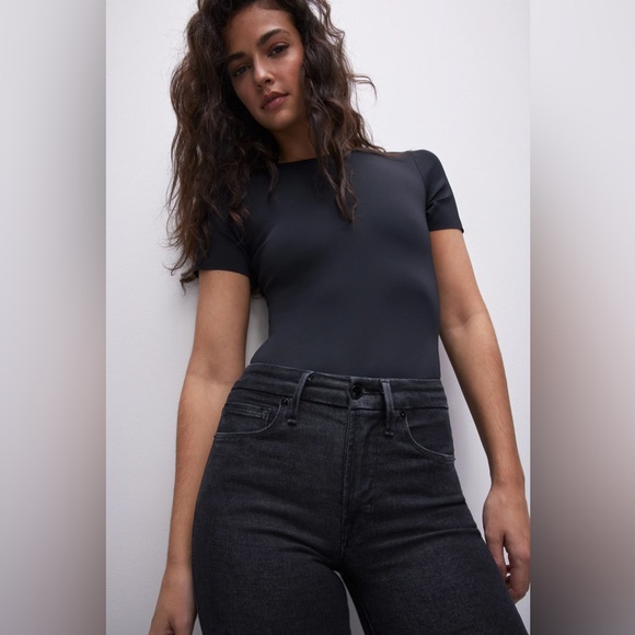 Good American Good Legs Straight Jeans (NWT) - Picture 5 of 7